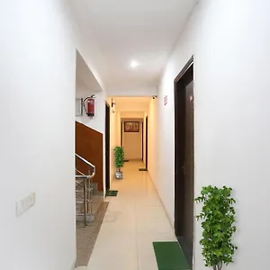 Capital O Ram Krishna Residency Near Artemis Hospital Hotel